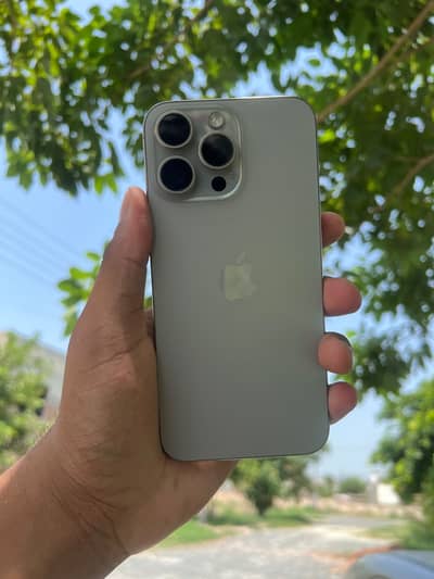 Apple iPhone 15 Pro Max