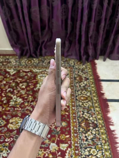 Apple iPhone 16 Pro Max