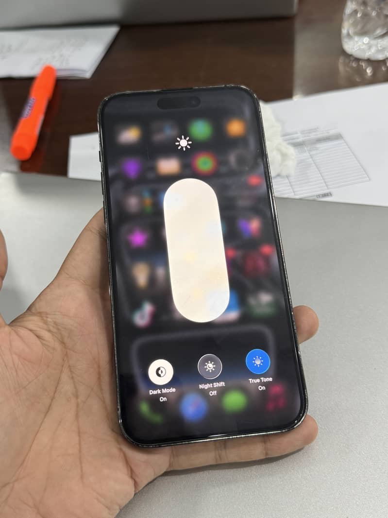 Apple iPhone 14 Pro Max 1