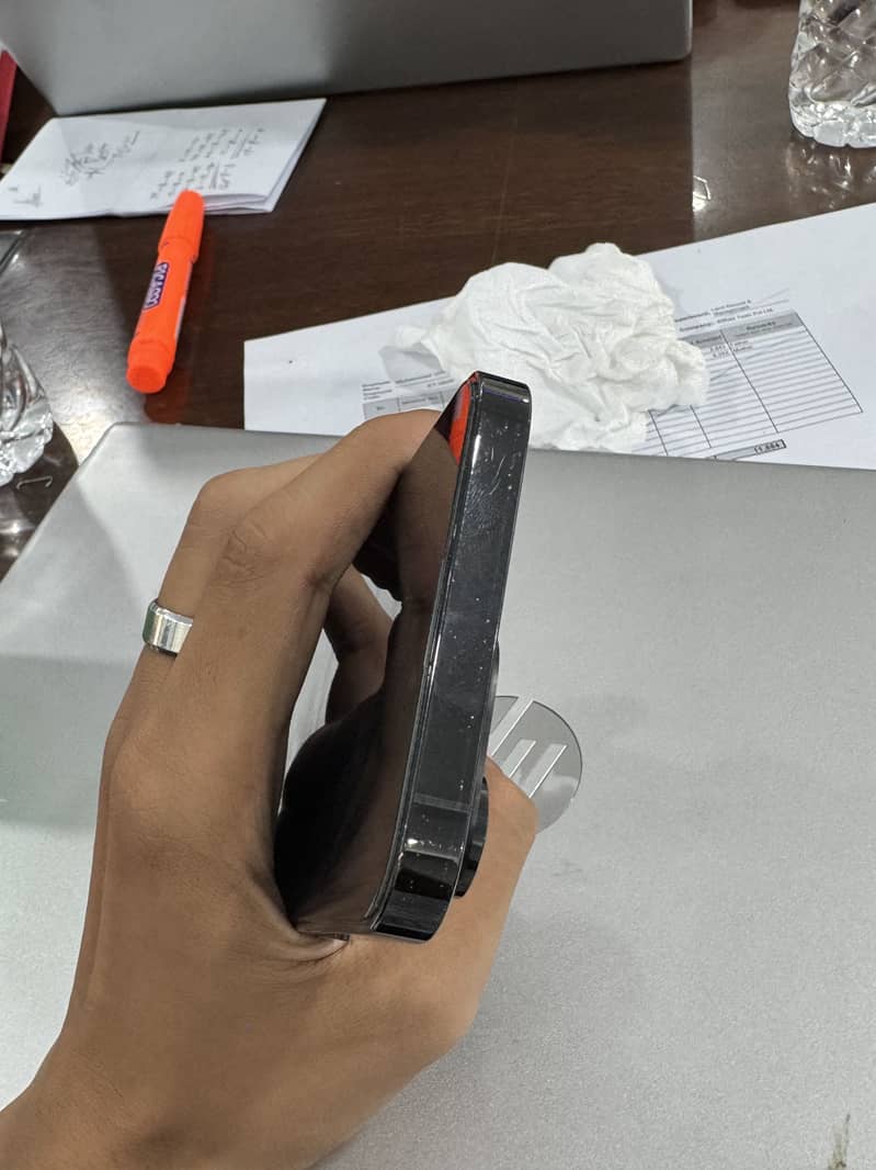Apple iPhone 14 Pro Max 2