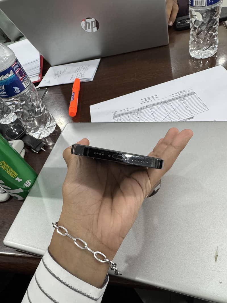 Apple iPhone 14 Pro Max 3