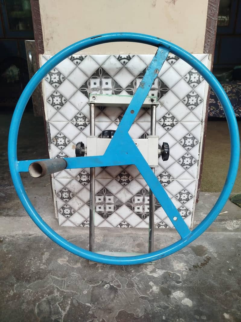 shoulder wheel 1
