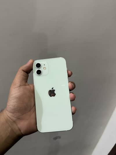 Apple iPhone 12