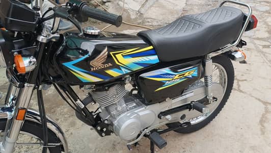 Honda 125 Black colour