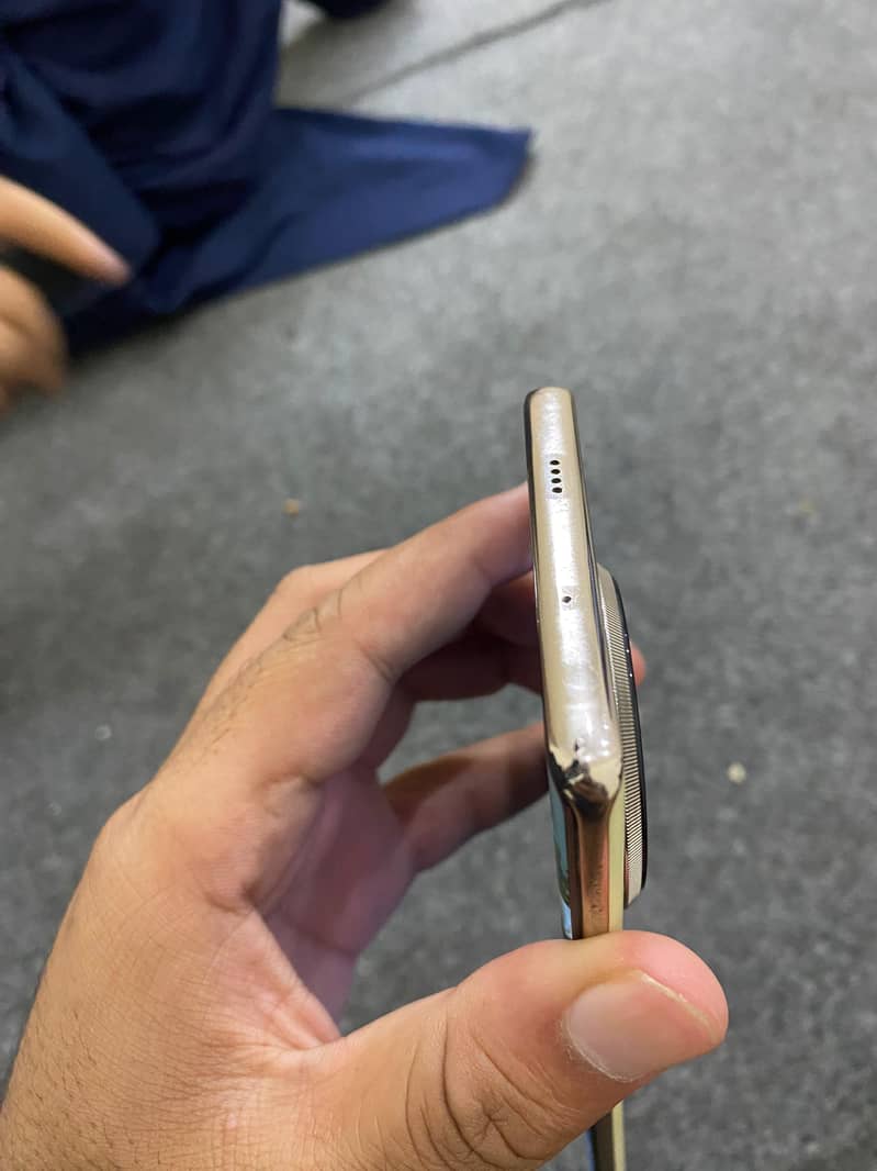 Tecno CAMON 30S 7