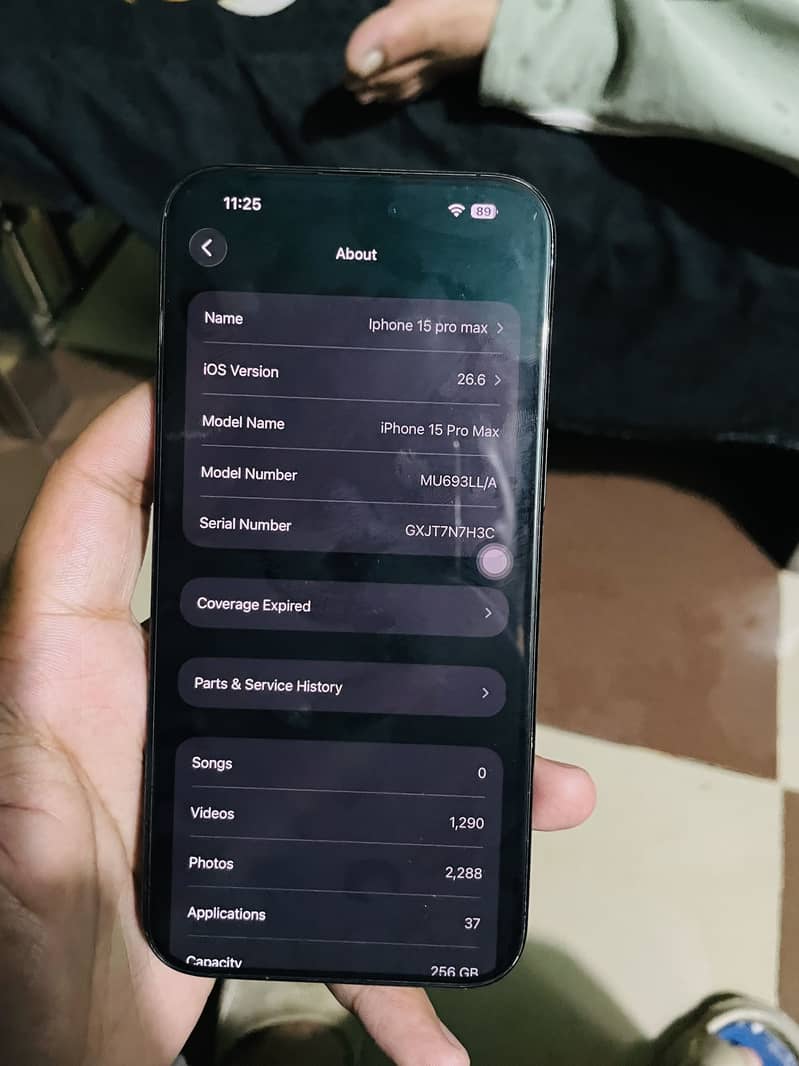 Apple iPhone 15 Pro Max 4