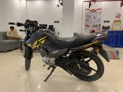 Ybr g 125