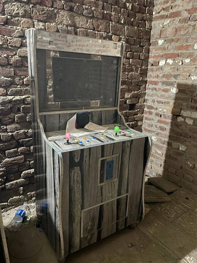 Gaming computer 1