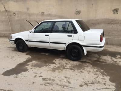 Toyota Corolla 1986 good condition what's up no (03422965071)
