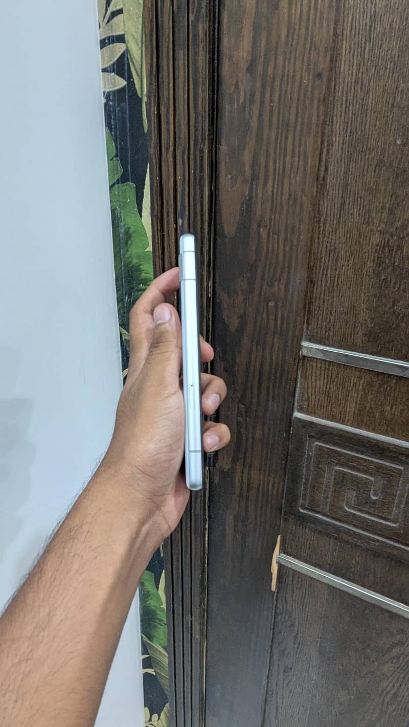 Google Pixel 7a 3
