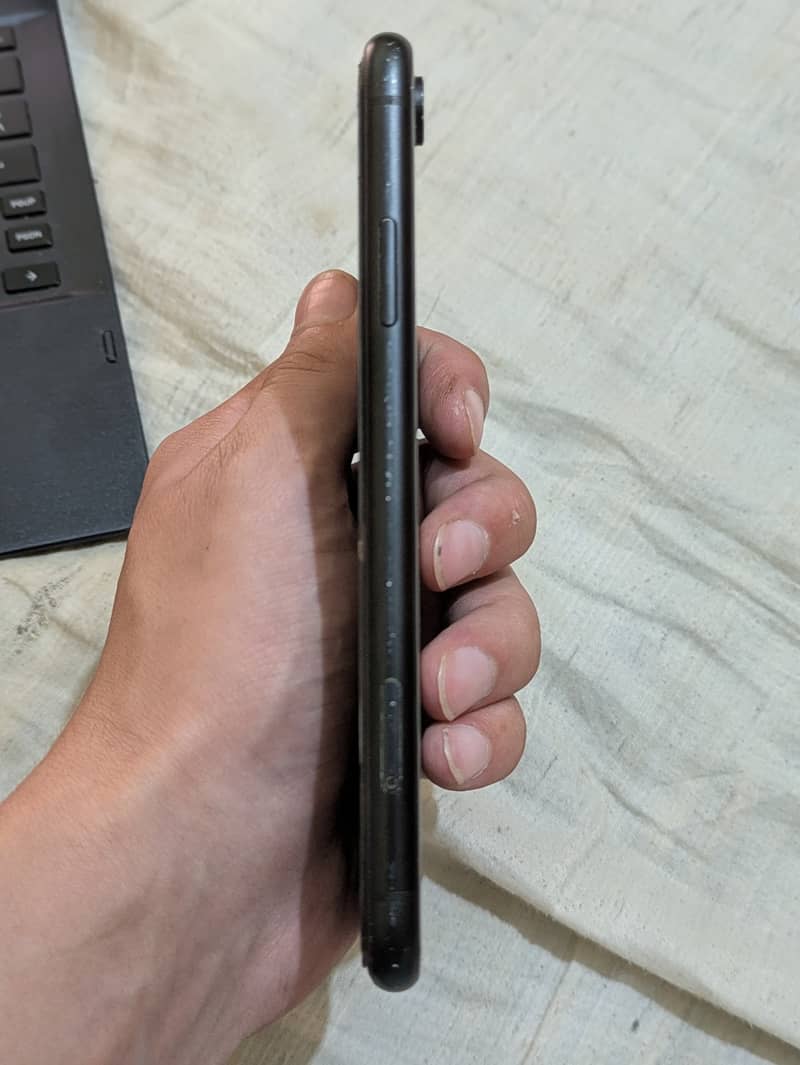 IPHONE XR 1