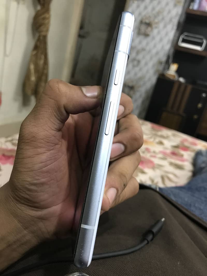 Google Pixel 7a 2