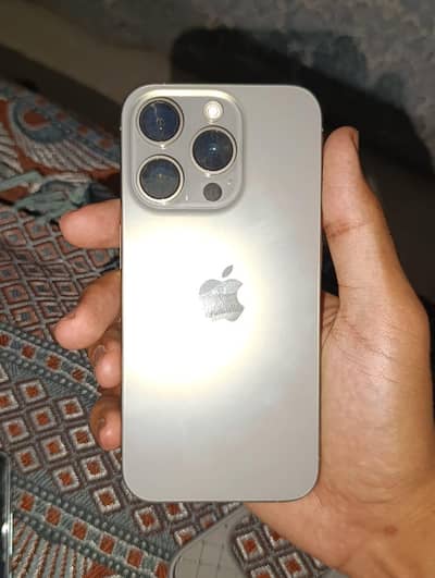 Apple iPhone 15 Pro