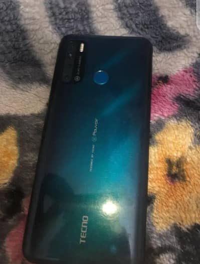 Tecno Pouvoir 4