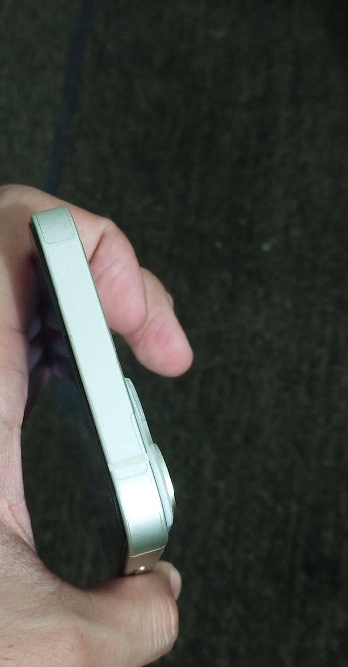 Apple iPhone 14 1