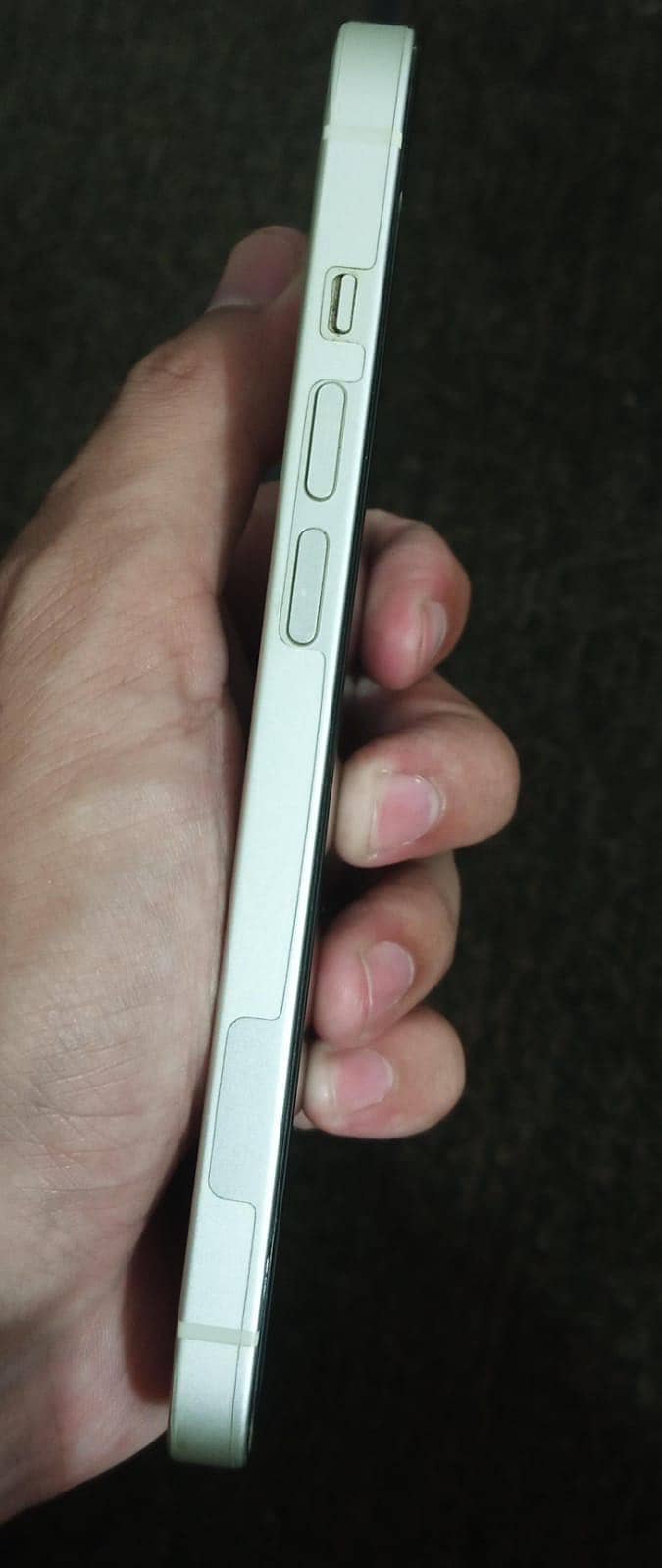 Apple iPhone 14 4