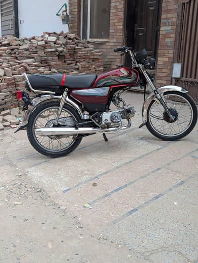 honda CD 70 2023 model  Bio metric available ha