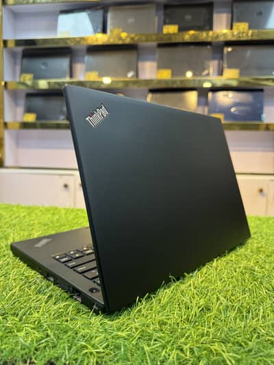 Lenovo Thinkpad | X260  Core i5 6th Generation | 8GB RAM | Big Offer