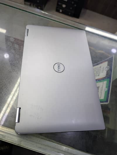 Dell Latitude 7400 2-in-1 Touchscreen (Core i7 8th Gen)
