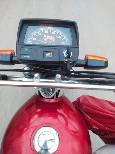Hi speed motor bike 2016