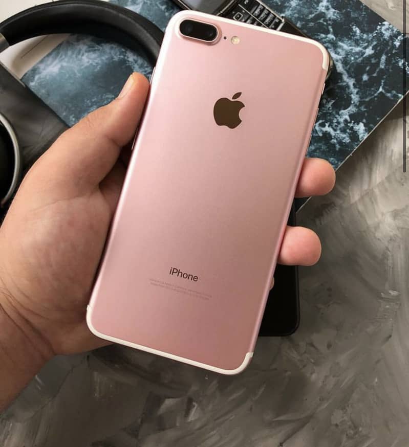 Apple iPhone 7 Plus 0