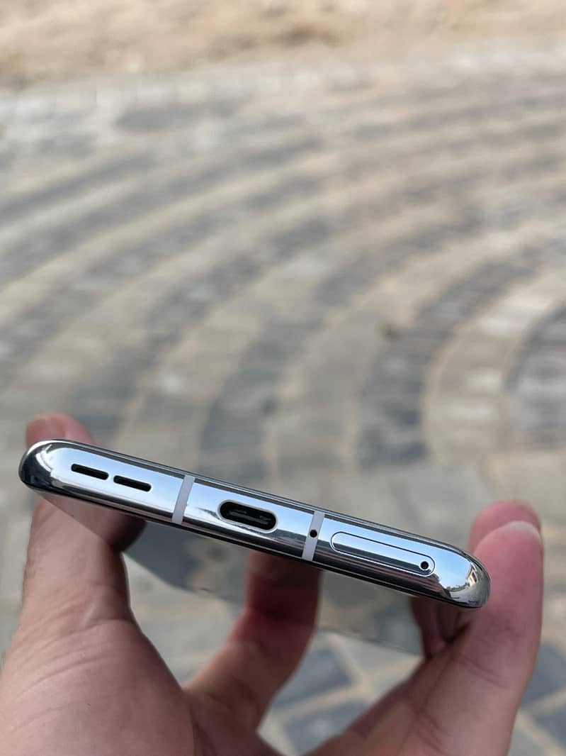 One Plus 9 Pro 1