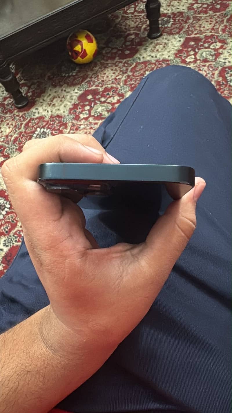 Apple iPhone 14 6