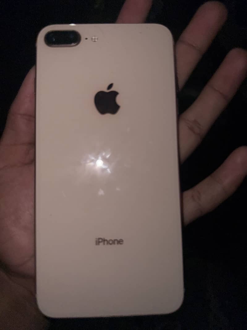 Apple iPhone 8 Plus 6