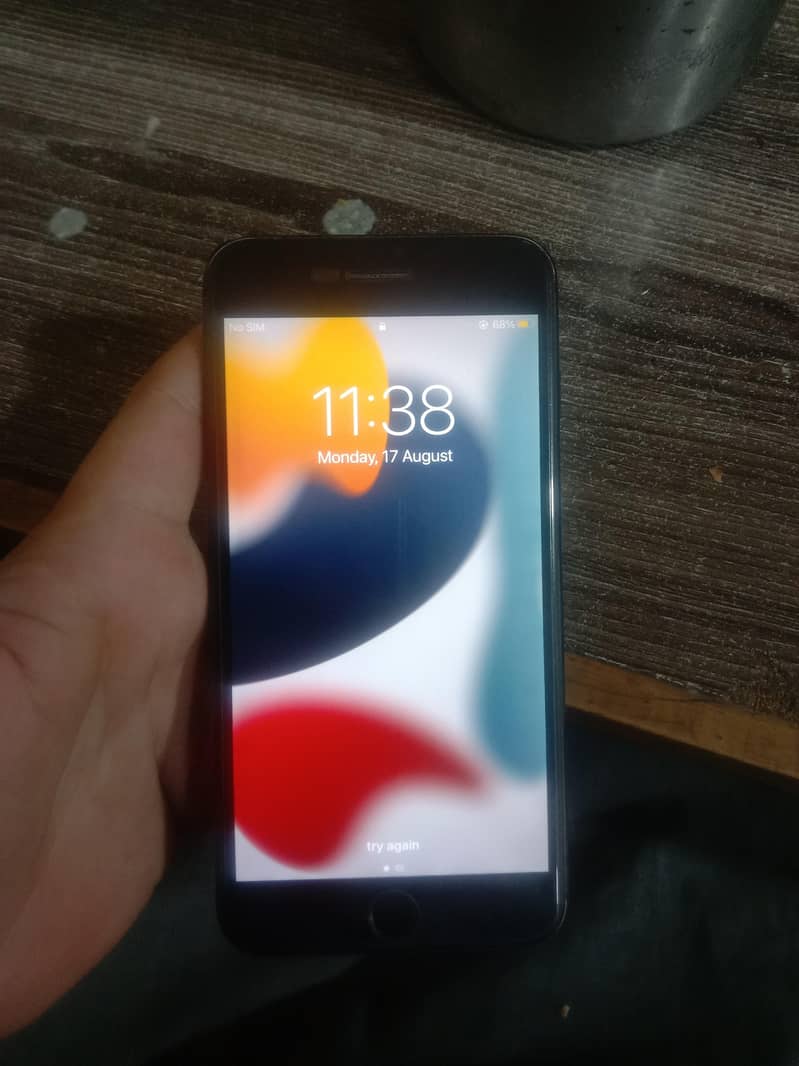 Apple iPhone 7 Plus 1