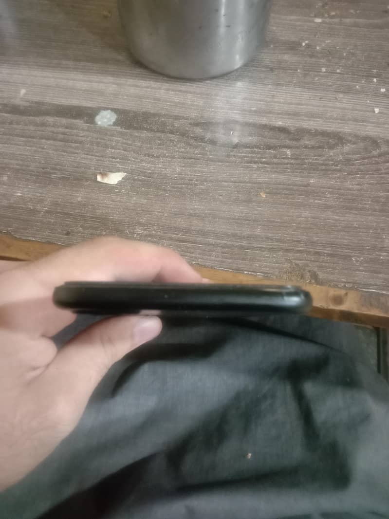 Apple iPhone 7 Plus 6