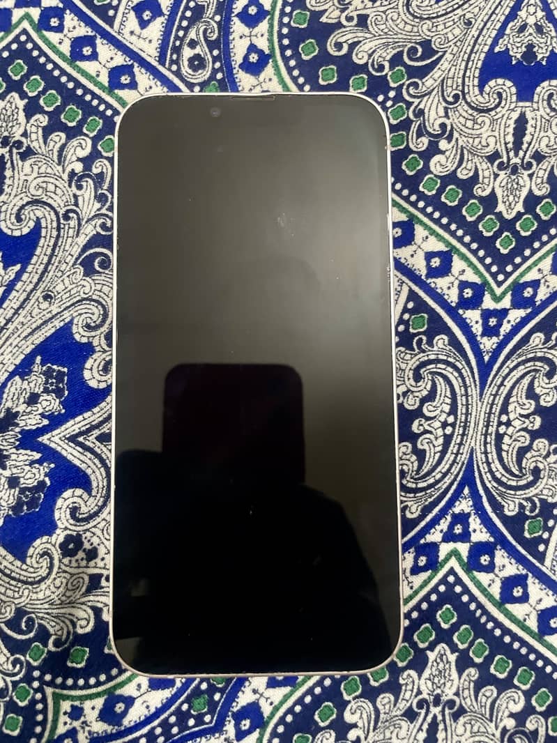 Apple iPhone 13 2
