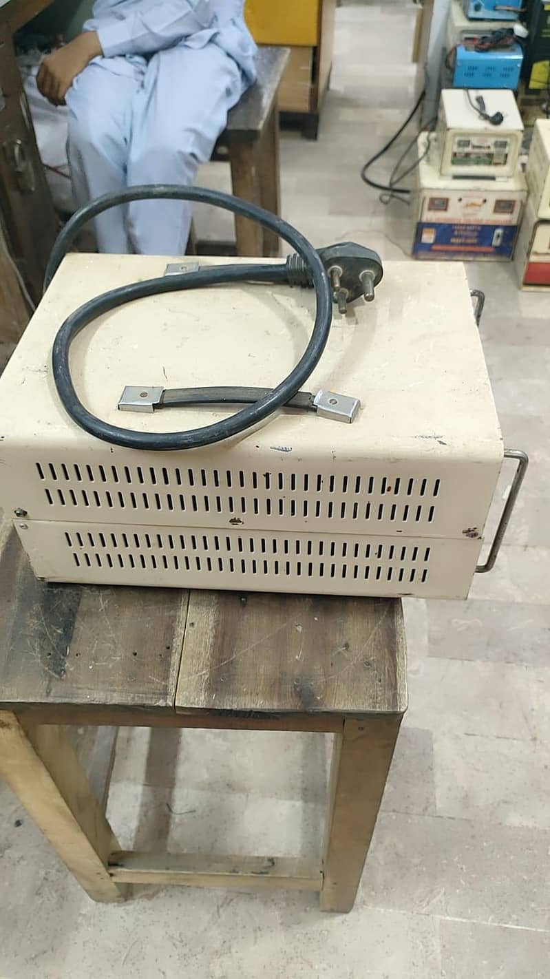 universal voltage stabilizer 1
