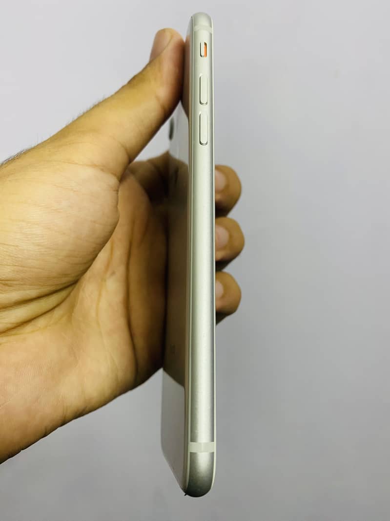 Apple iPhone 8 2