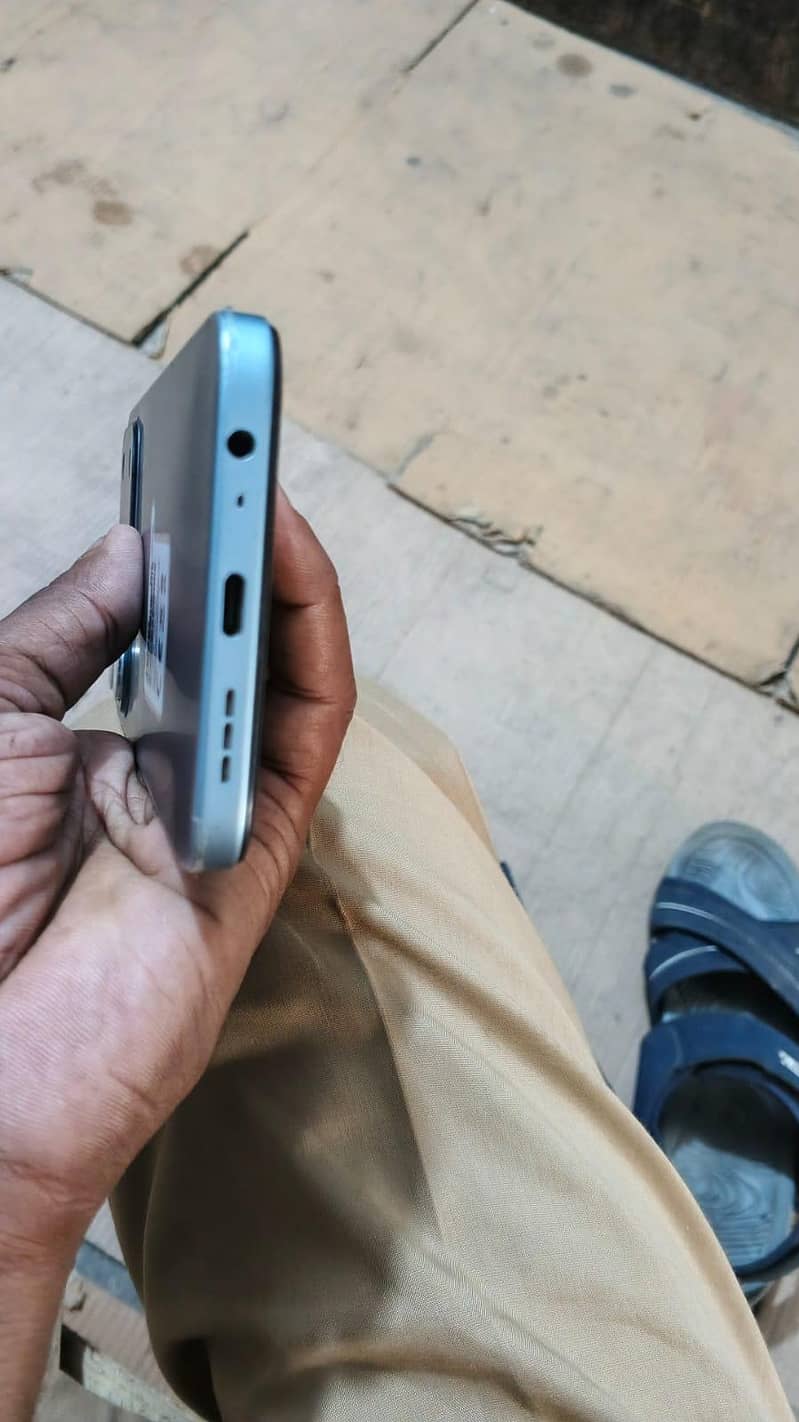 Tecno Spark 50 4
