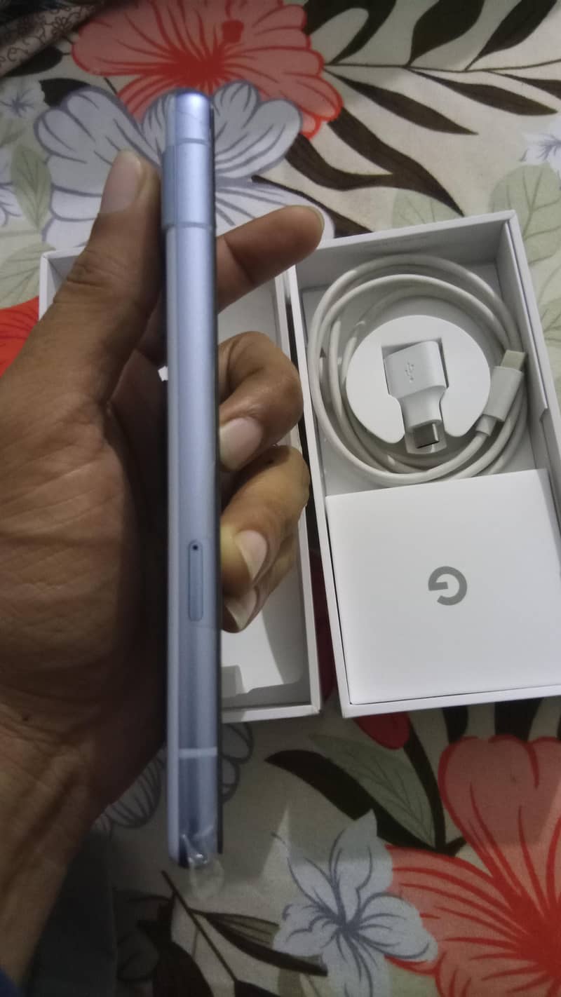 Google Pixel 7a 5