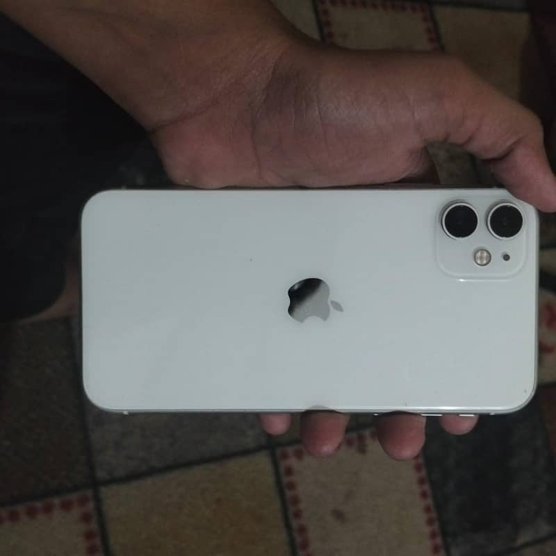 Apple iPhone 11 5