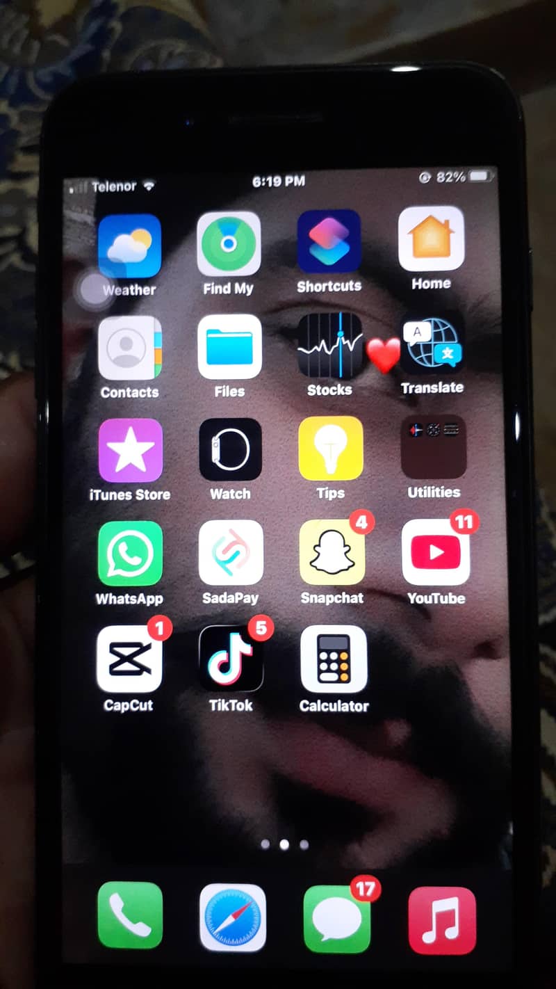 Apple iPhone 7 Plus 5