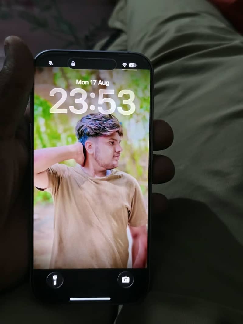 Apple iPhone 17 0