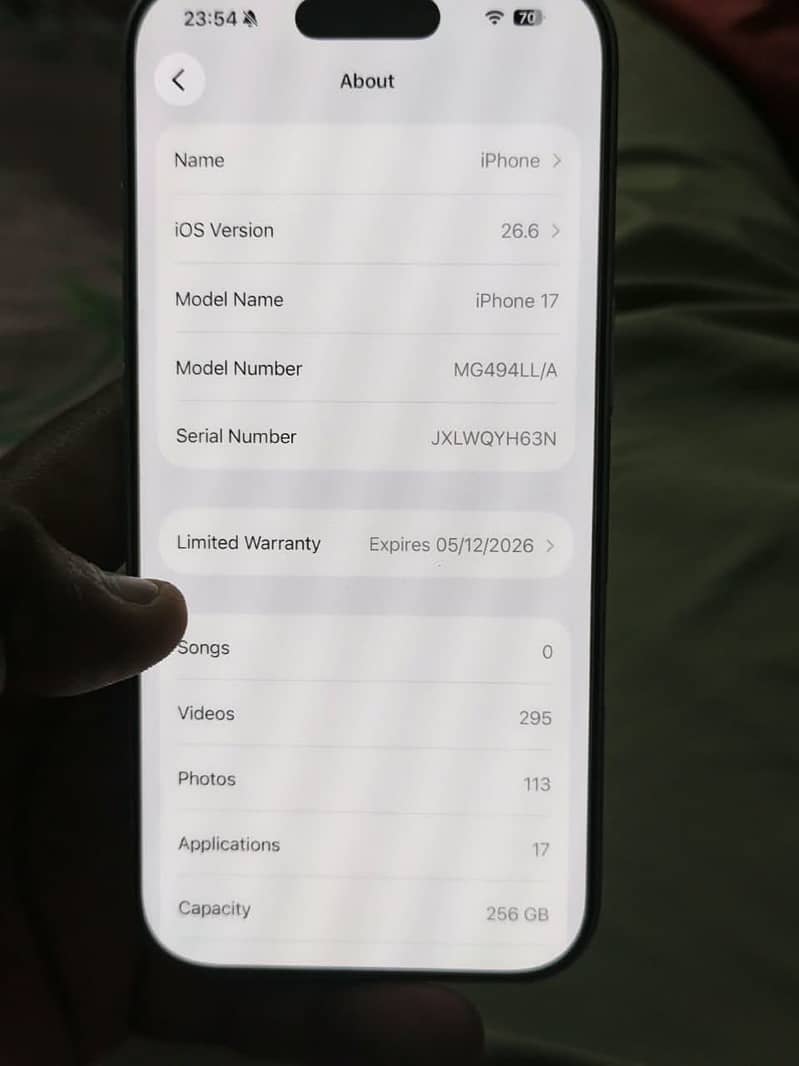 Apple iPhone 17 7