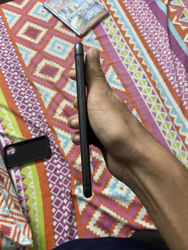 Apple iPhone 11 1