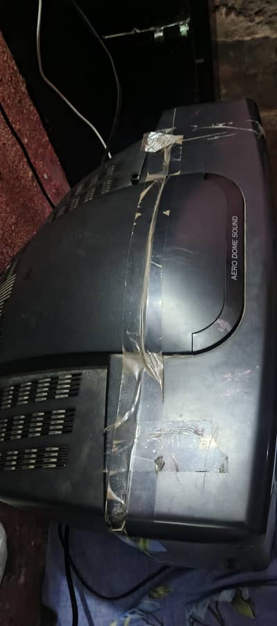 LG flatron old model TV