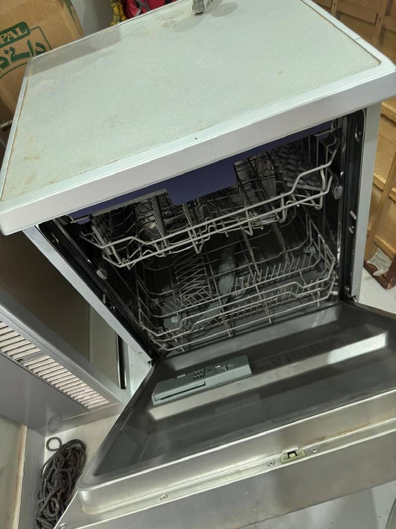 Dishwasher 0