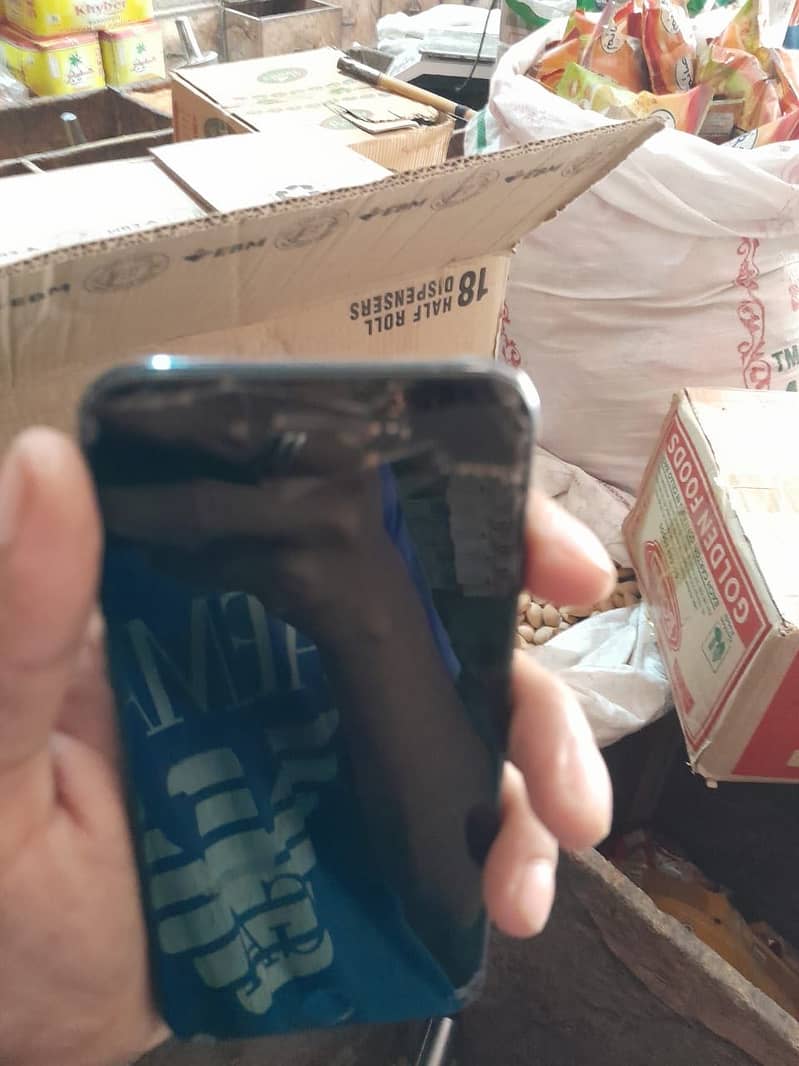 Apple iPhone 7 0
