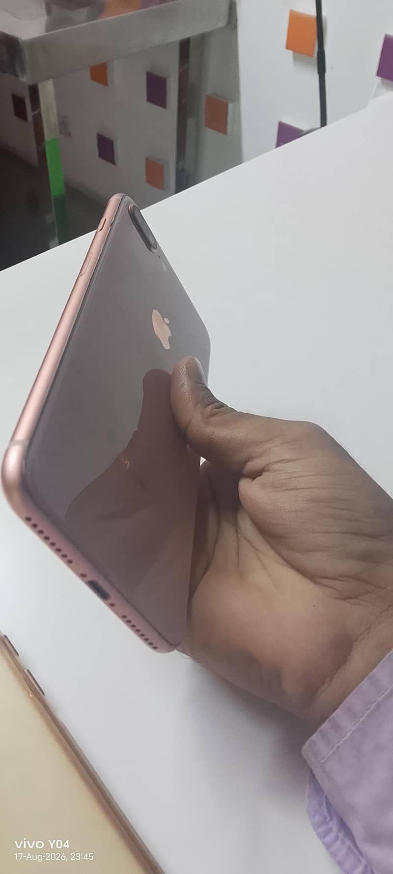 Apple iPhone 8 Plus 4