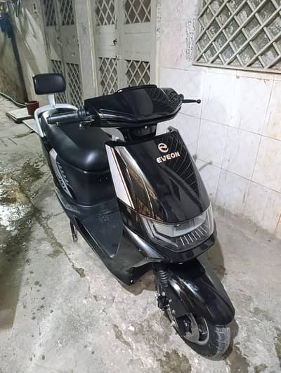 Electric Scooty Eveon Joy