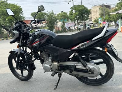 Honda cb 125f 2021 model 8/10 condition