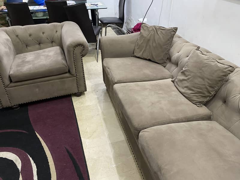 Brown sofa set 0