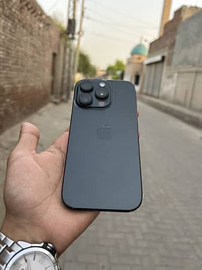 Apple iPhone 16 Pro Max