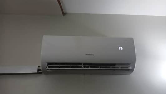 Hyubdai Split AC 1 Ton