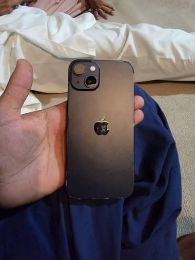 Apple iPhone 13